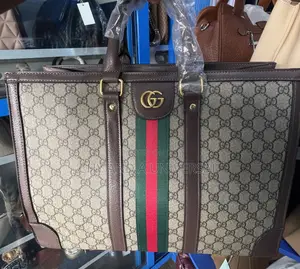 Single Gucci Handbag With Strap