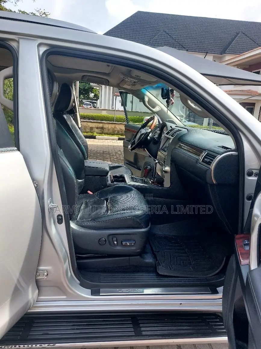 Lexus GX 460 Premium 2011 Silver