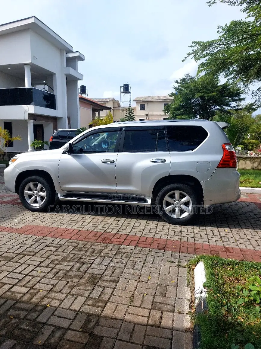 Lexus GX 460 Premium 2011 Silver