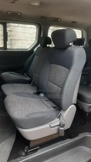 Hyundai H1 2017 White