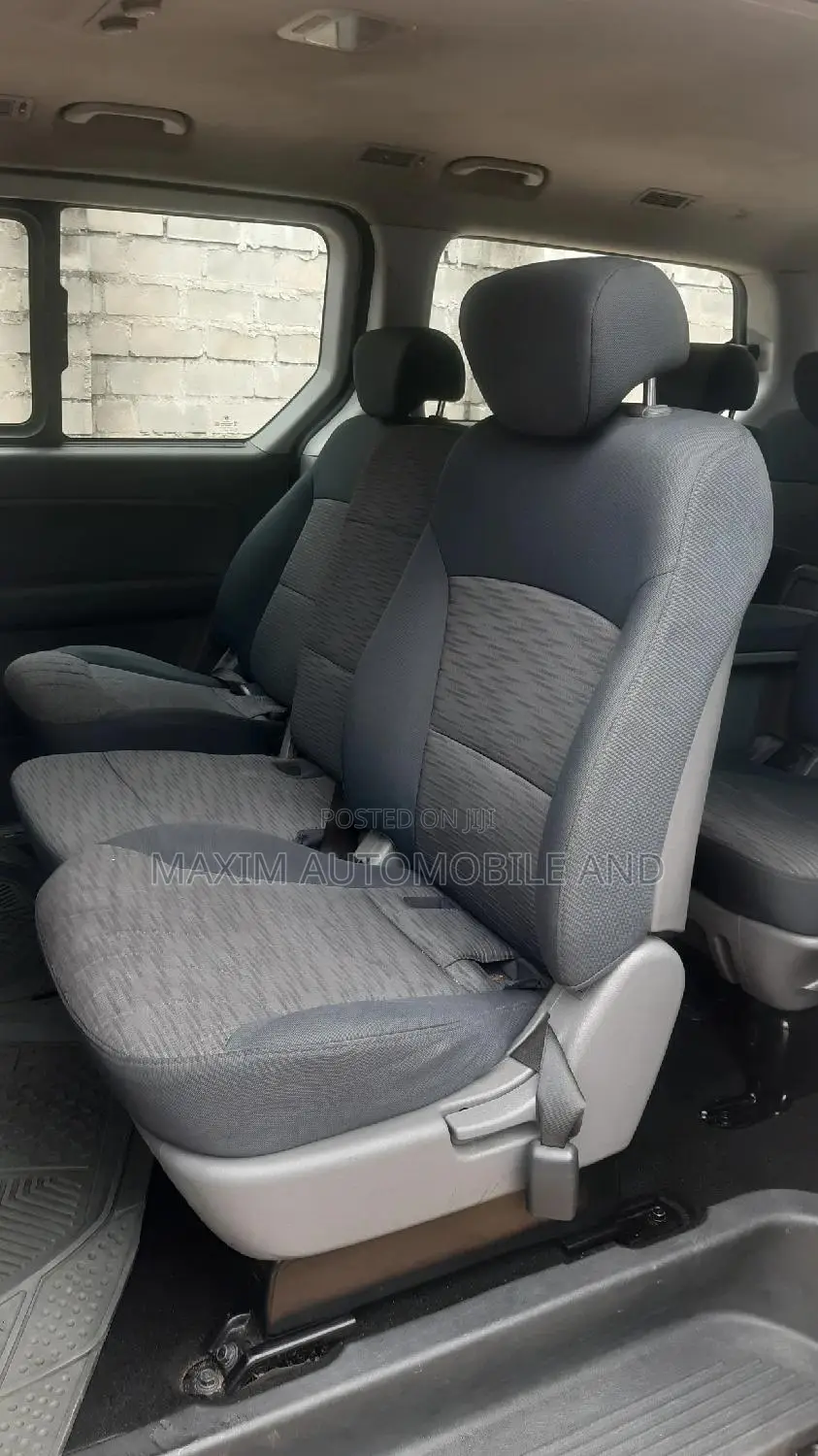 Hyundai H1 2017 White