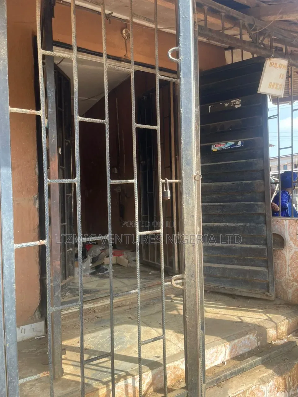 Shop Tolet