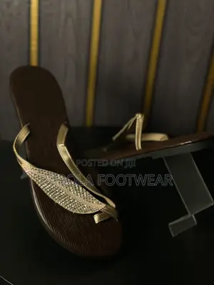 Size 43 Flat Sandals Slide