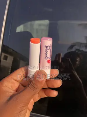 Lip Care Kit