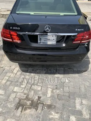 Mercedes-Benz E350 Base 4Matic Sedan AWD (3.5L 6cyl 7A) 2014 Black