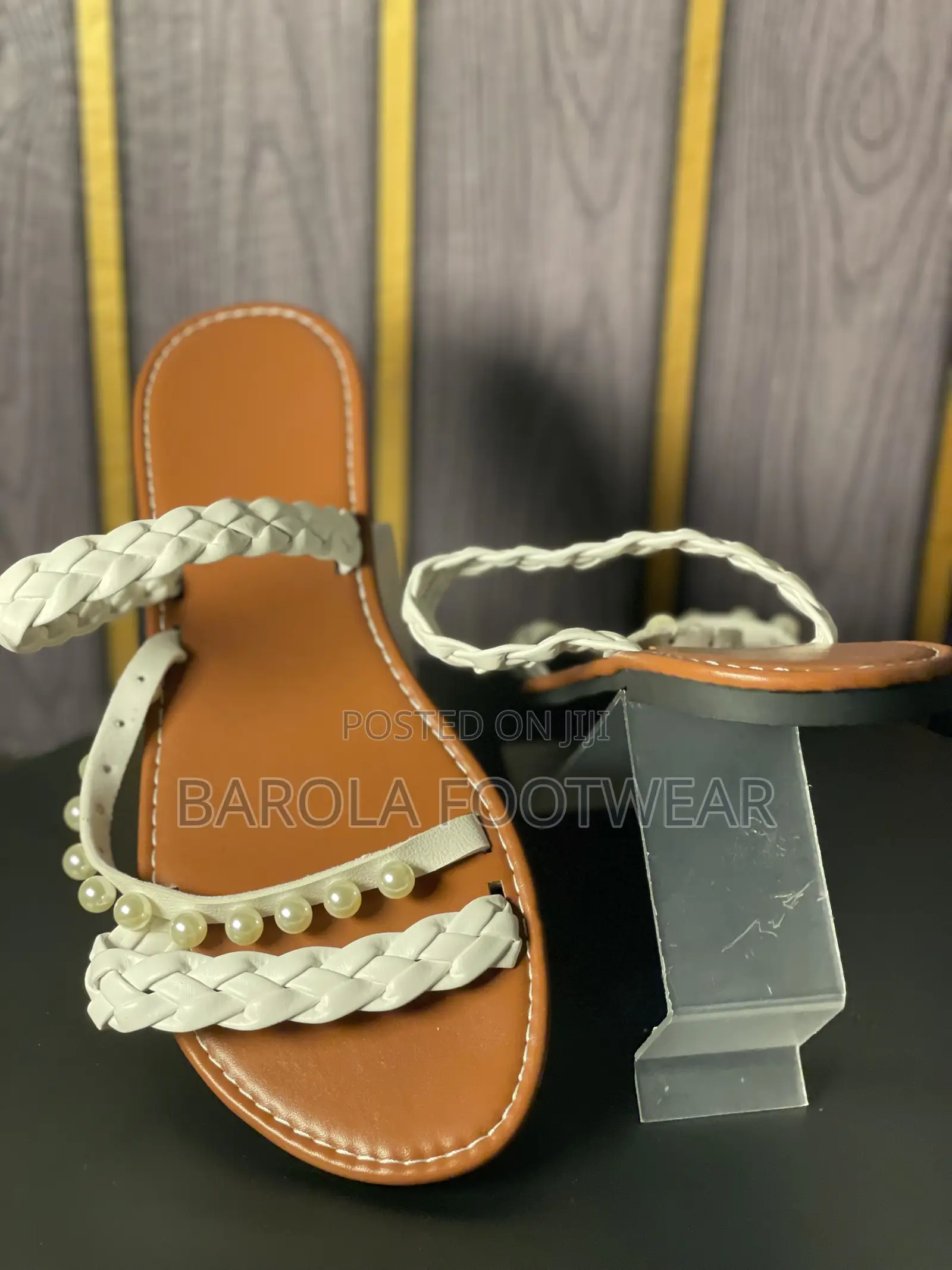 Size 43 White Flat Sandals