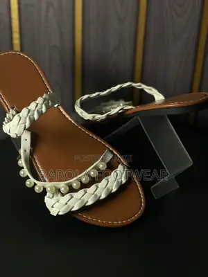 Size 43 White Flat Sandals