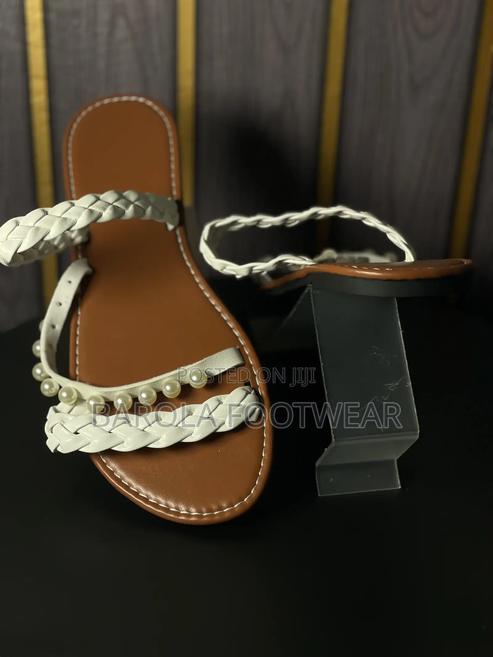 Size 43 White Flat Sandals