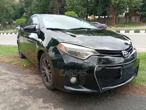 Toyota Corolla 2015 Black