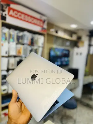 Laptop Apple MacBook Pro 2018 16GB Intel Core i7 SSD 512GB