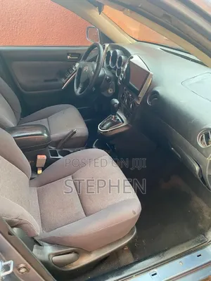 Toyota Matrix 2006 Green