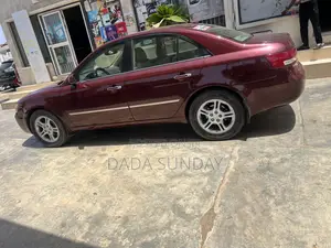Hyundai Sonata 2005 Red
