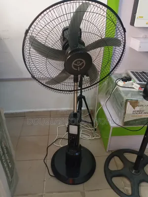 Cola Rechargeable Solar Fan 18 Inches