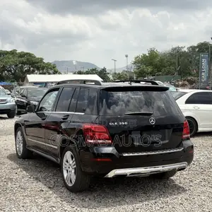 Mercedes-Benz GLK-Class 2013 Black