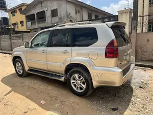 Lexus GX 470 Sport Utility 2006 Gold