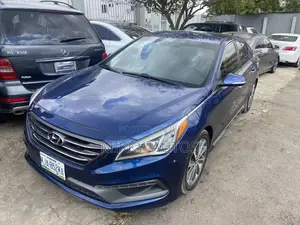 Hyundai Elantra Sport Sedan FWD (2.0L 4cyl 6A) 2016 Blue