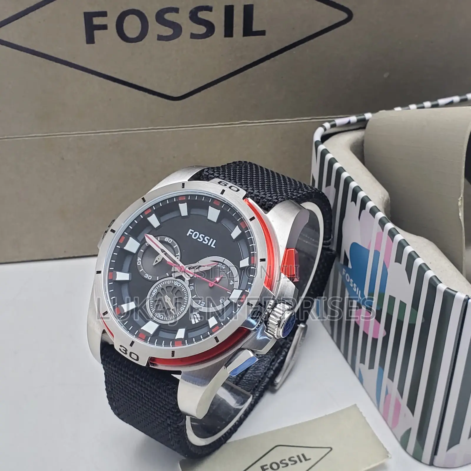*Fossil Chronograph Fabric Strap