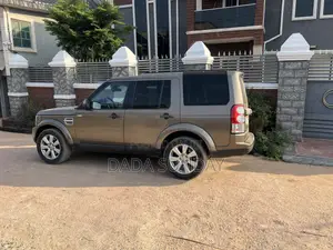 Land Rover Discovery 2013 Brown