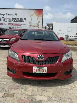 Toyota Camry SE 4dr Sedan (2.5L 4cyl 6AM) 2010 Red