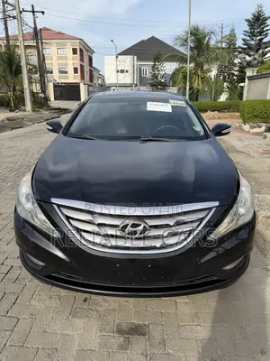 Hyundai Sonata 2011 Black