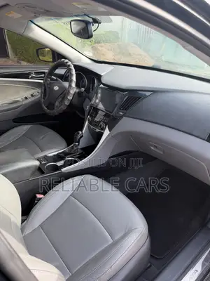 Hyundai Sonata 2011 Black