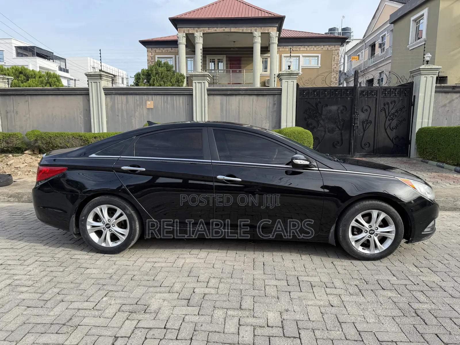 Hyundai Sonata 2011 Black