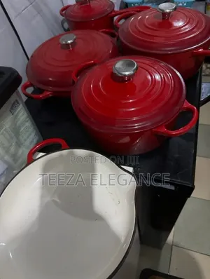 11 Pc Cast Iron Pot