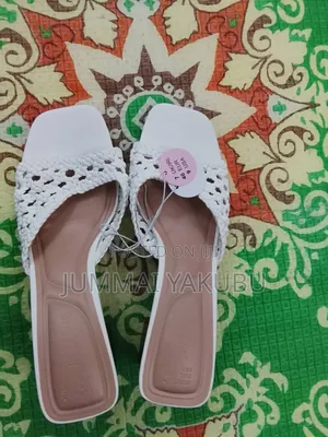 Women Shoe 40