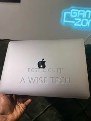 Laptop Apple MacBook Pro 2017 8GB Intel Core i5 SSD 256GB