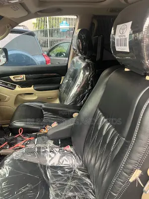 Toyota Land Cruiser Prado 2023 Black