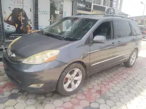 Toyota Sienna 2008 Green