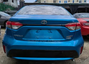 Toyota Corolla XSE 2020 Blue