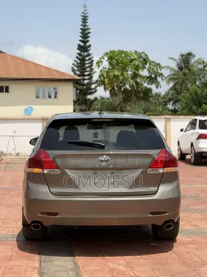 Toyota Venza V6 AWD 2012 Brown