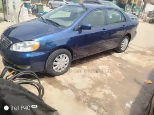 Toyota Corolla LE 2005 Blue