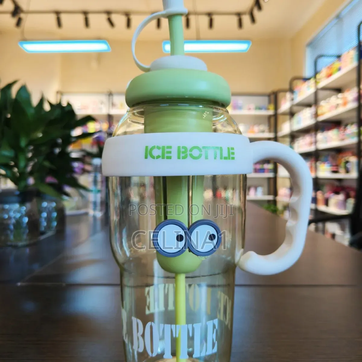 Large Capacity Ice Water Bottle