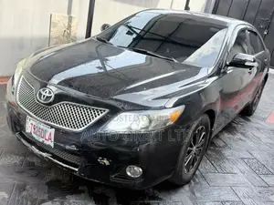 Toyota Camry XLE V6 4dr Sedan (3.5L 6cyl 6A) 2011 Black