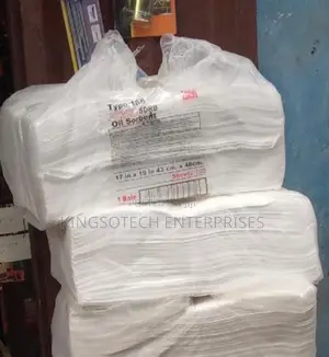 White Oil Absorbent Pads
