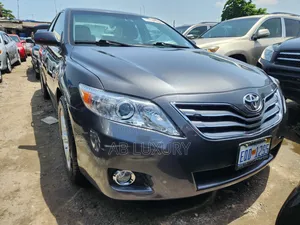 Toyota Camry LE 4dr Sedan (2.4L 4cyl 5A) 2009 Gray