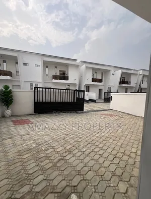 4bdrm Duplex in Ikota for rent