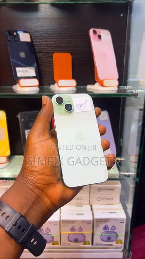 Apple iPhone 15 512 GB Green