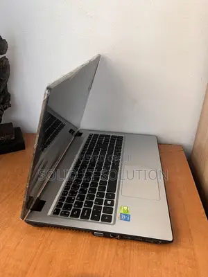 Laptop Acer Aspire V3-574 8GB Intel Core i7 HDD 1T