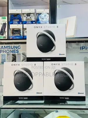 Onyx Studio 8