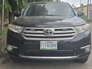 Toyota Highlander Limited 2012 Black