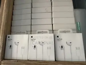 Type C - C Earpeice for iPhone15 - 17pro Max