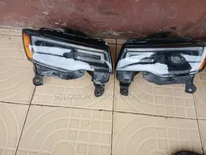 Two Front Head Lamp Jeep Cherokee 2019 Model