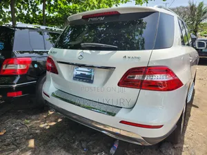 Mercedes-Benz M Class ML350 4MATIC 4dr SUV AWD (3.5L 6cyl 7A) 2014 White 