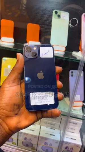 Apple iPhone 13 128 GB