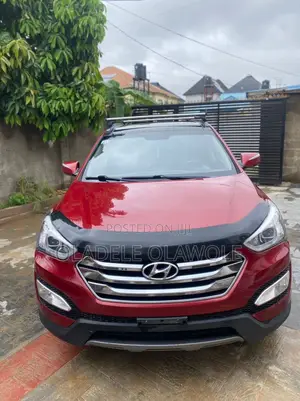 Hyundai Santa Fe 2015 Red