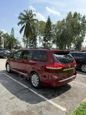 Toyota Sienna Limited 7 Passenger 2011 Red