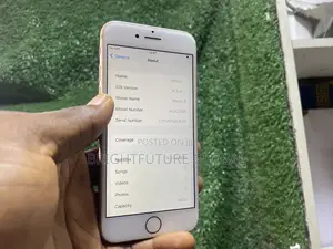 Apple iPhone 8 64 GB Gold